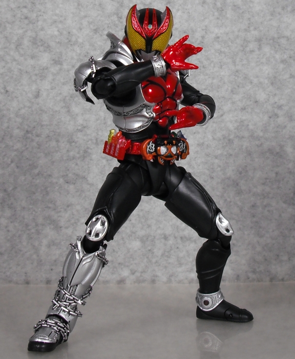 真骨彫製法 仮面ライダーキバ エンペラーフォーム 30-EY1120-10 S.H.